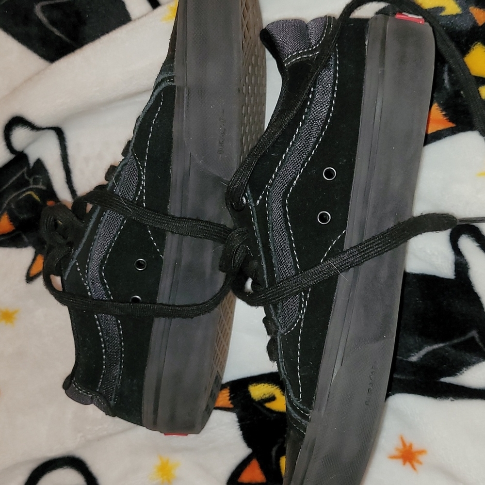 Men's Black Vans Skate Shoes Size 6.5 - Picture 3 of 8